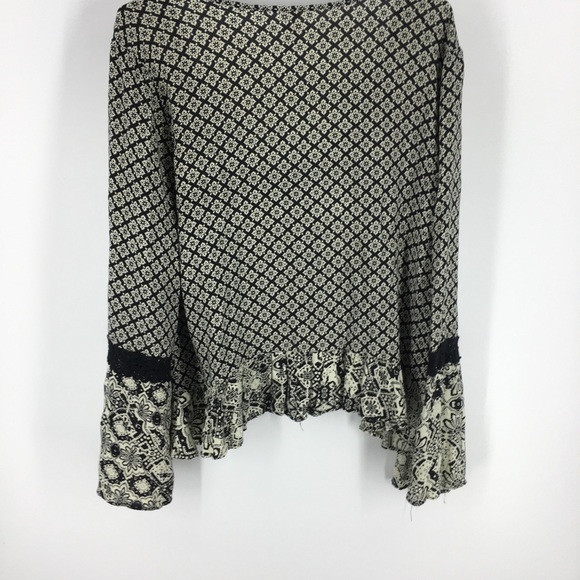 Mudd Ladies Long Sleeve Print Top (0407) - Picture 5 of 5